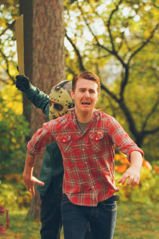 Illustration for article titled Bloody Friday The 13th Wedding Shoot Tells a Pretty Good Horror Story